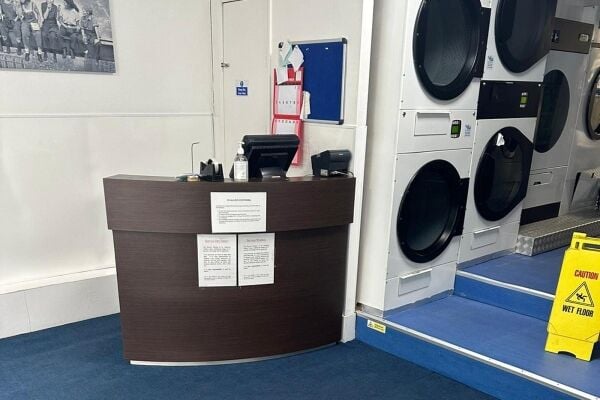 Freehold Launderette With Accommodation - Wrexham Freehold Launderette With Accommodation - Wrexham