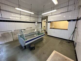 VERSTAILE E CLASS PREMISE BURGESS HILL, WEST SUSSEX Photo 2