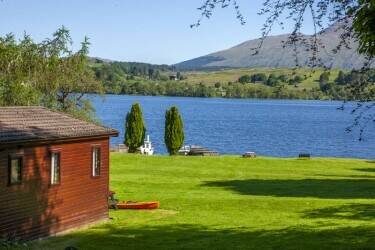 Self catering business with delightful owners flat on the banks of Loch Awe in Argyll and Bute Self catering business with delightful owners flat on the banks of Loch Awe in Argyll and Bute