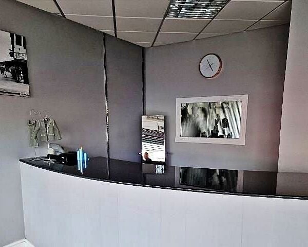 Well Established Lock Up Dry Cleaners for Sale