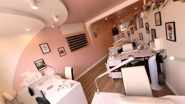 ***PRICE REDUCED TO £29K INCLUDING ASSETS OF CIRCA £30K*** Thriving Beauty Clinic Based in Ipswich for Sale ***PRICE REDUCED TO £29K INCLUDING ASSETS OF CIRCA £30K*** Thriving Beauty Clinic Based in Ipswich for Sale