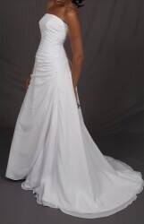 Sewing Alterations clothing services at near Swindon North Wiltshire Sewing Alterations clothing services at near Swindon North Wiltshire