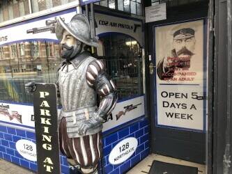 Established since 2002: Air Gun and Hunting Store, low cost leasehold premises