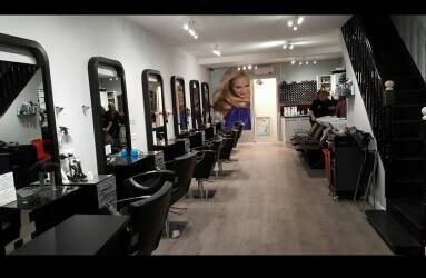 Unisex hairsalon for sale