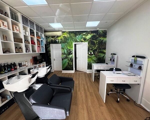 Hair Dresser And Beauticians for Sale Hair Dresser And Beauticians for Sale