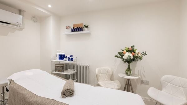 *** OFFERS INVITED *** to be received by noon on *** Friday 20th June 2025 *** Photo 2