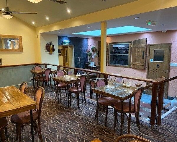 STRONG SALES, LICENSED COFFEE SHOP/RESTAURANT, SOUTH WALES Photo 2