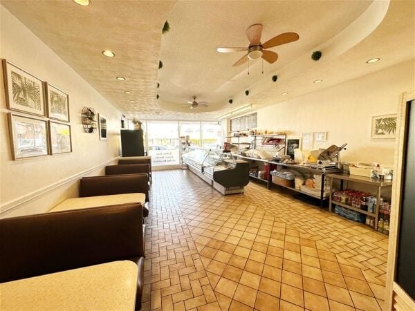 Cafe in Connah's Quay Photo 2