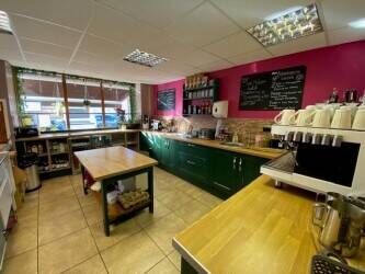 SMART CAFE/RESTAURANT WITH 4 BEDROOM FAMILY HOME, NEAR SNOWDONIA NATIONAL PARK, NORTH WALES Photo 2