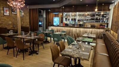 Dinning restaurant sale in Beckenham Photo 2