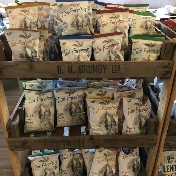 FAMILY-RUN FARM AND GIFT SHOP