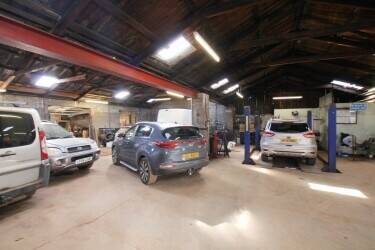 Garage for sale in Dufftown