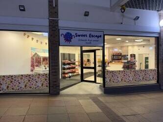 Prime location Sweet shop opportunity, with the potential to grow