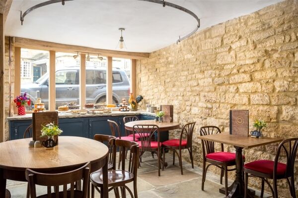Boutique Cotswolds Tearooms and Bed & Breakfast For Sale For Sale in Chipping Campden Photo 2