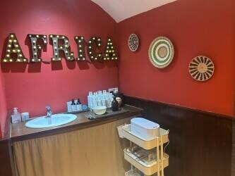 Beauty Salon in affluent town centre location
