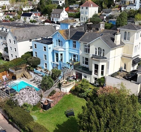 Timeless & Elegant Victorian Guest House with Spacious Owners Accommodation For Sale in Torquay Timeless & Elegant Victorian Guest House with Spacious Owners Accommodation For Sale in Torquay