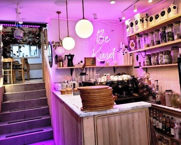 Recently Refurbished Pizza & Coffee Shop With Accommodation, Recently Re-opened for Sale Recently Refurbished Pizza & Coffee Shop With Accommodation, Recently Re-opened for Sale