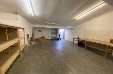 POTENTIAL BAR/RESTAURANT OPPORTUNITY POTENTIAL BAR/RESTAURANT OPPORTUNITY
