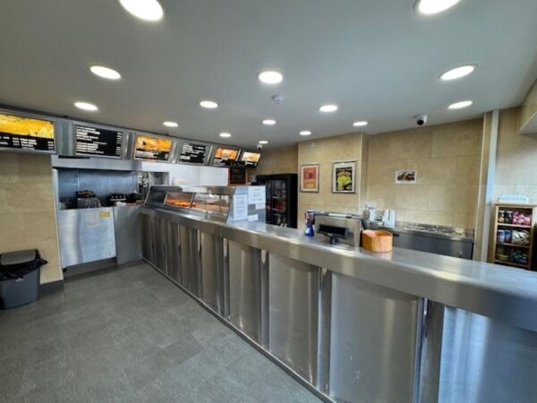 Leasehold Fish & Chip Takeaway Located In Bloxham Photo 2