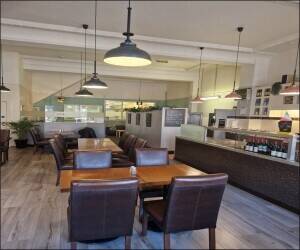 NEW TO MARKET PROPERTY  - CAFÉ LATINO/SALLY ROSE HAIR DESIGN