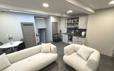 High-End Premises Lease for Sale in Prime Location North West London