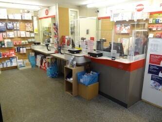 Busy Main Post Office in Prime Trading Position Photo 2