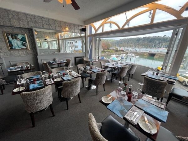 Exceptional Waterfront Restaurant with Accommodation For Sale For Sale in Dartmouth