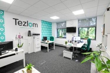 Successful Tezlom franchise in highly sought-after dual territory