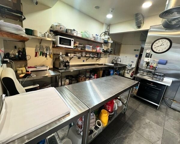 Immaculate Fast Food Takeaway Specialising In Greek Cuisine for Sale