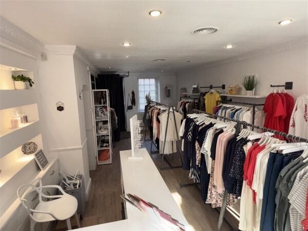 Retail For Sale in Leeds Retail For Sale in Leeds