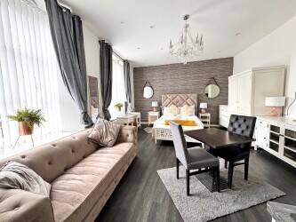 NORTHUMBERLAND - GUESTHOUSE/TOWN HOUSE IN BEAUTIFUL VILLAGE