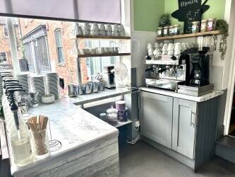 GREAT LOCATION. BUSY, ESTABLISHED CAFÉ & COFFEE SHOP IN RETFORD ‘FOR SALE’ Photo 2