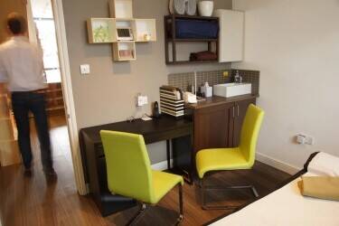 Fully fitted 3-room osteopathy/MSK premises + optional business purchase (Pitshanger Lane, W5) Fully fitted 3-room osteopathy/MSK premises + optional business purchase (Pitshanger Lane, W5)