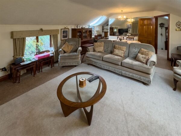 Hotels For Sale in Dronfield Photo 2