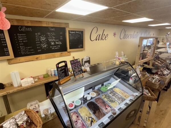 Retail For Sale in Retford Photo 2