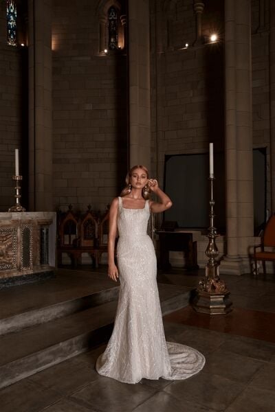 E-COMMERCE AWARD-WINNING GLOBAL BRIDAL BRAND