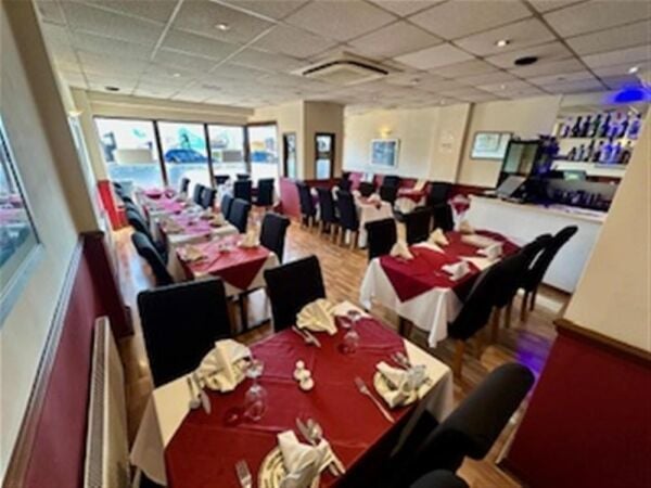 LEASEHOLD LIC. INDIAN RESTAURANTROOMS ABOVE - POSSIBLE ACCOMMODATION