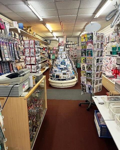 Cake Decorating, Cards, Gifts And Party Balloon Shop for Sale Photo 2