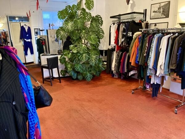 VACANT RETAIL PREMISES