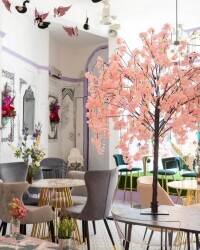 Exquisite boutique cafe for sale in St Martins area Leicester