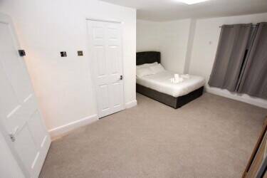 18 Bedroom Hotel For Sale