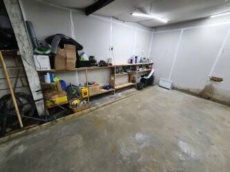 Body Repair Garage