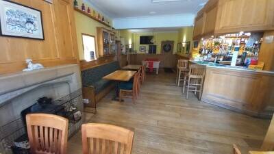 MID WALES - PROMINENT MARKET TOWN HOTEL WITH ESTABLISHED TRADE