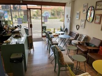 Turnkey Jazz Café & Wine Bar for Sale in Raynes Park – Fully Licensed, 9-Year Lease