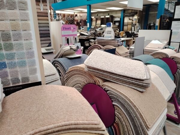 Turnkey Retail Gem in Cornwall – The Carpet & Homestore Is Up for Grabs!