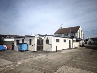FISH & CHIP SHOP WITH 3 BEDROOM FLAT PRICE: £175,000 plus SAV – LEASEHOLD LOCATION – NORTH ESSEX FISH & CHIP SHOP WITH 3 BEDROOM FLAT PRICE: £175,000 plus SAV – LEASEHOLD LOCATION – NORTH ESSEX