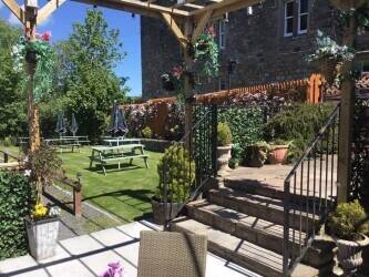 Freehold Bed & Breakfast, Restaurant & Bar