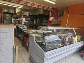 Pizza and peri peri chicken takeaway 