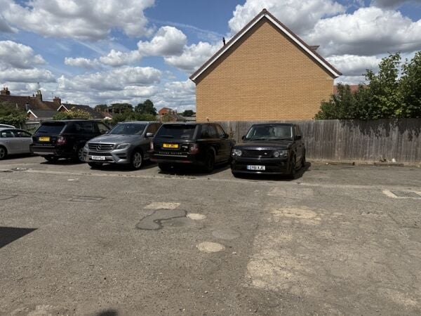 Thriving Car Dealership in Prime Buckinghamshire Spot