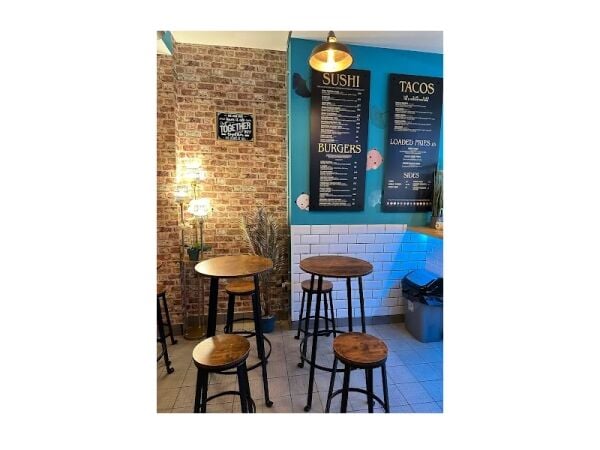 Street Food-Inspired Takeaway with Top Ratings – Turnkey Business by the Sea Street Food-Inspired Takeaway with Top Ratings – Turnkey Business by the Sea